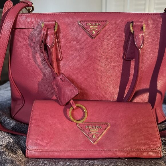 Prada Bag & Wallet - Picture 1 of 13
